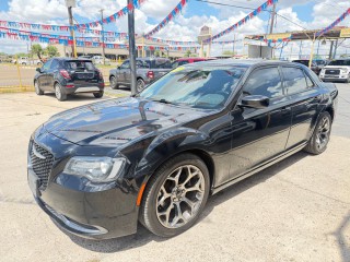 Image for 2018 Chrysler 300 Touring ID: 7630808