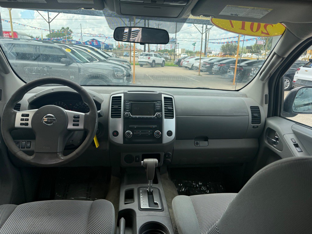 2017 Nissan Frontier Image 4