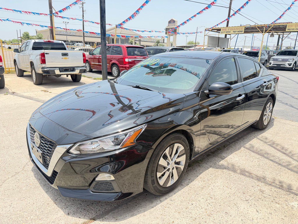 2020 Nissan Altima Image 1