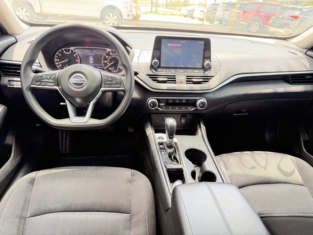 2020 Nissan Altima Image 3
