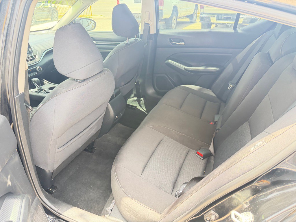 2020 Nissan Altima Image 4