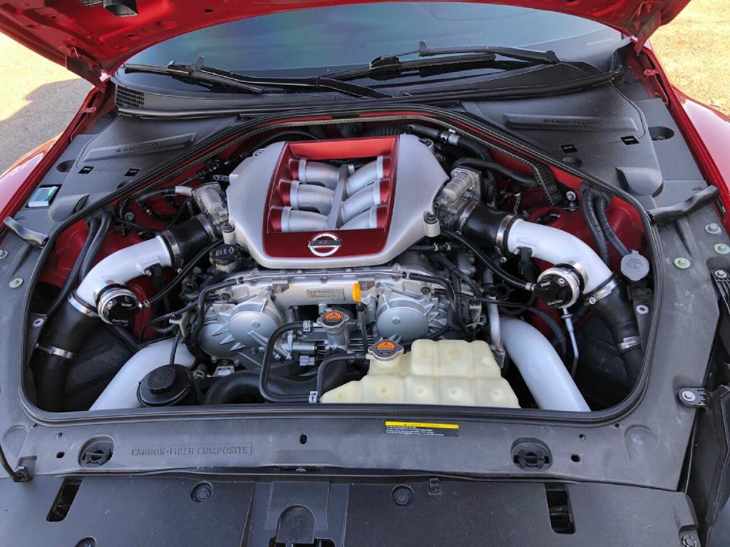 2015 Nissan GT-R Image 4