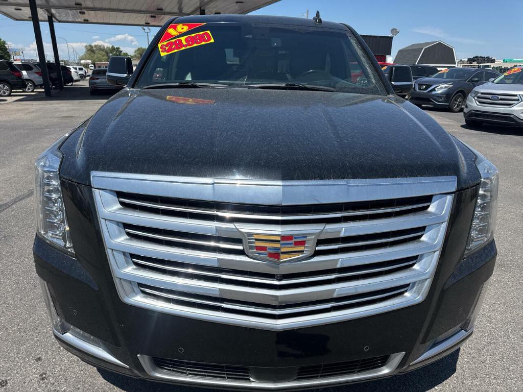 2016 Cadillac Escalade Image 8