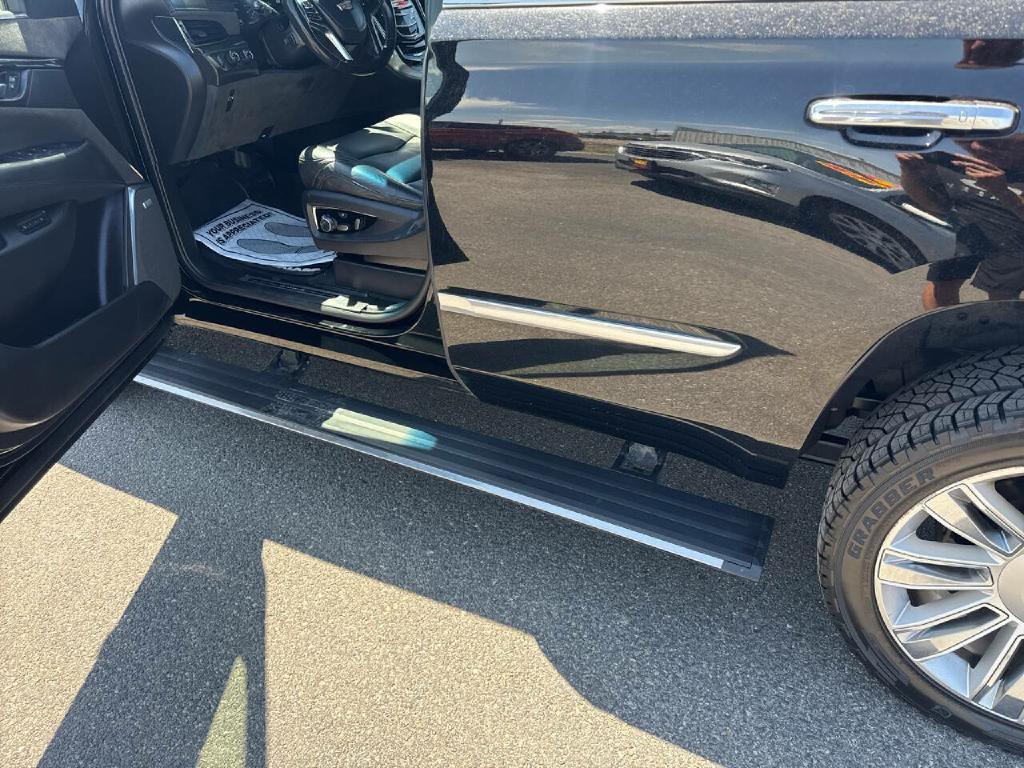 2016 Cadillac Escalade Image 12
