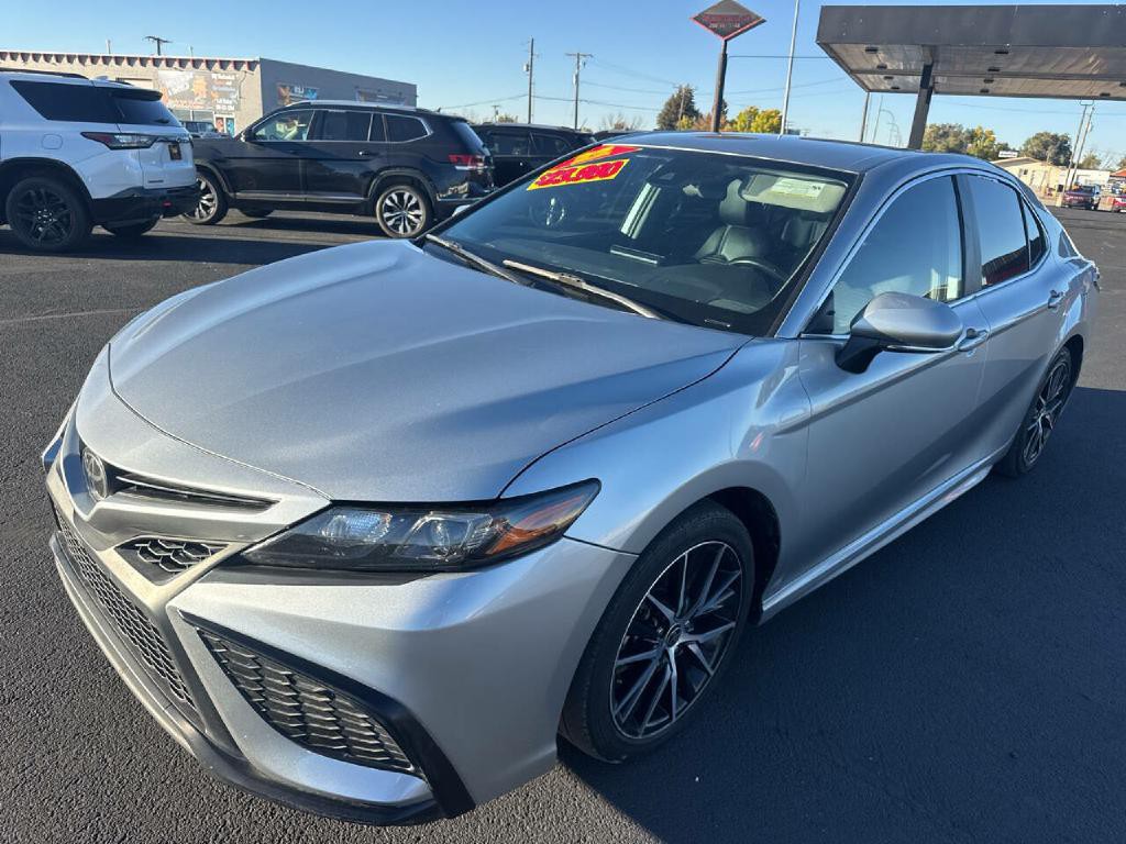 2022 Toyota Camry Image 8