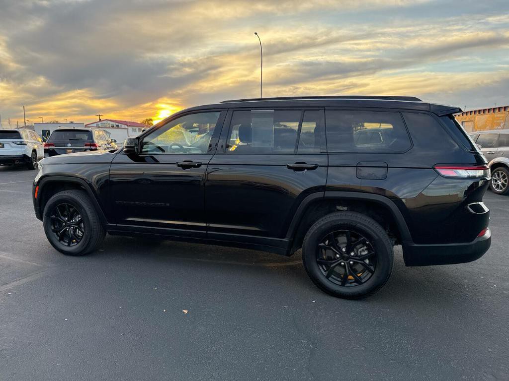 2024 Jeep Grand Cherokee Image 8