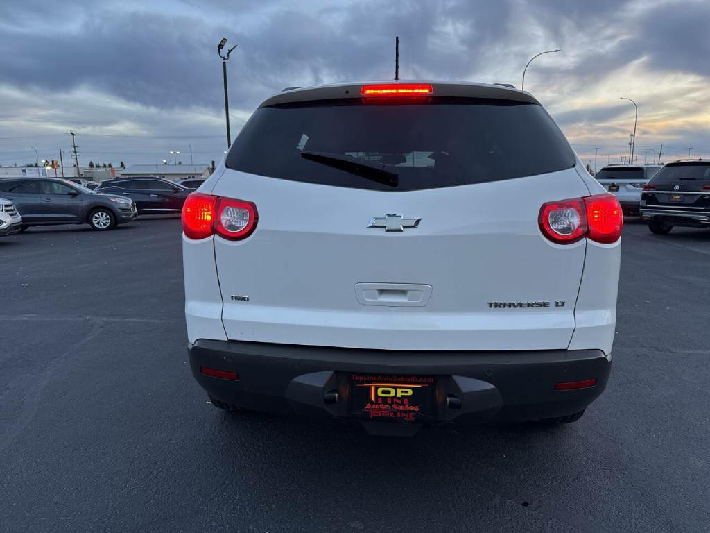 2011 Chevrolet Traverse Image 6