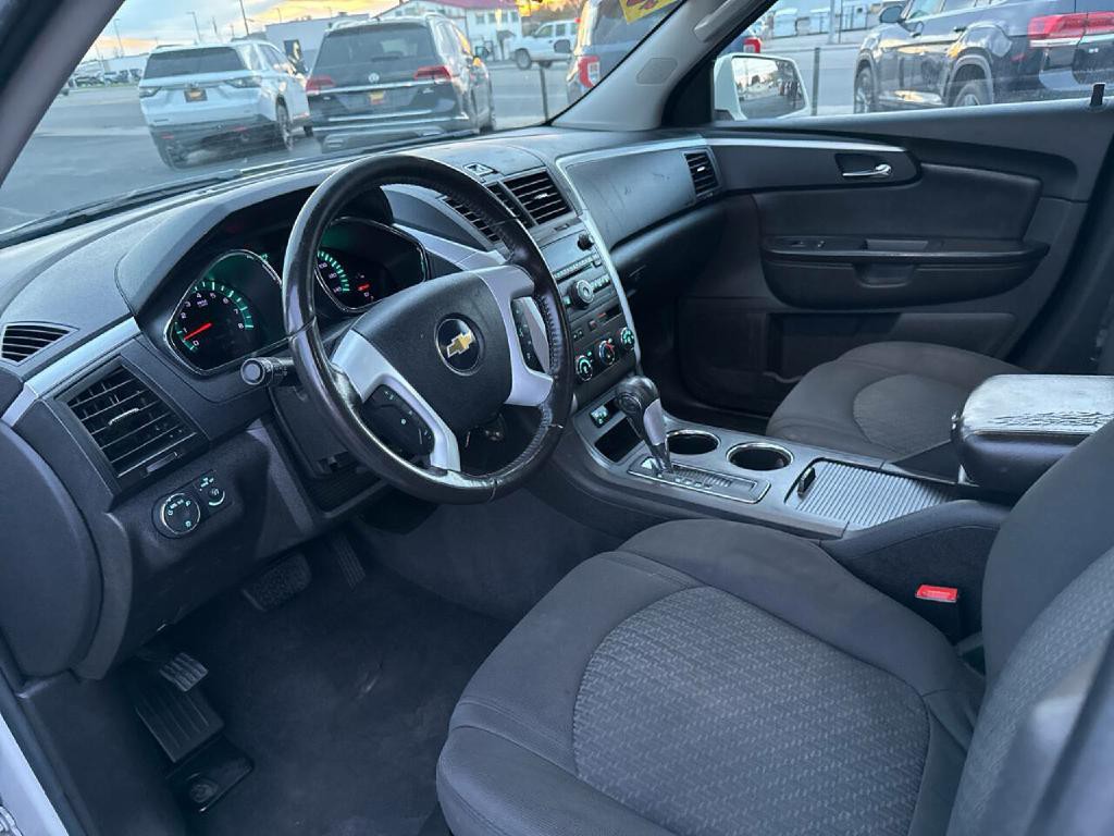 2011 Chevrolet Traverse Image 13