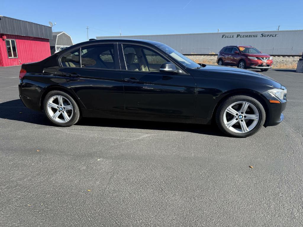 2014 BMW 3 Series Image 4