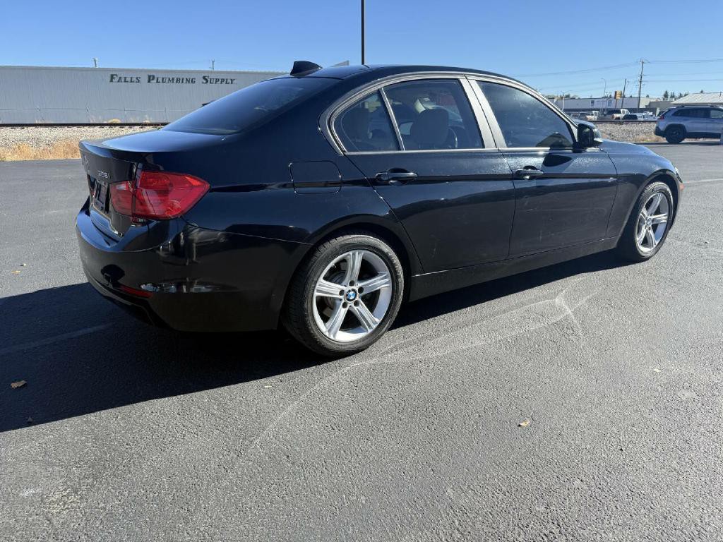 2014 BMW 3 Series Image 5