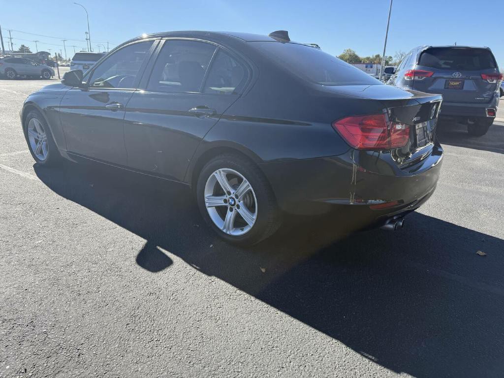 2014 BMW 3 Series Image 7