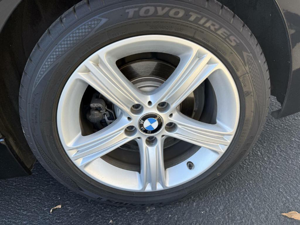 2014 BMW 3 Series Image 14