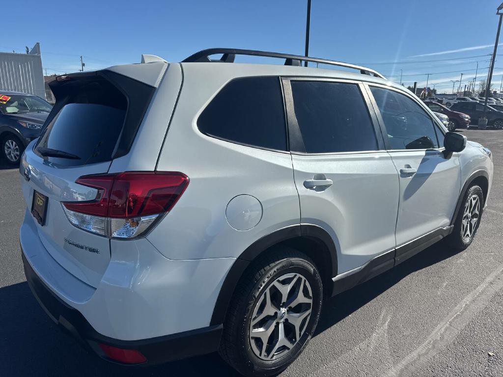 2022 Subaru Forester Image 3