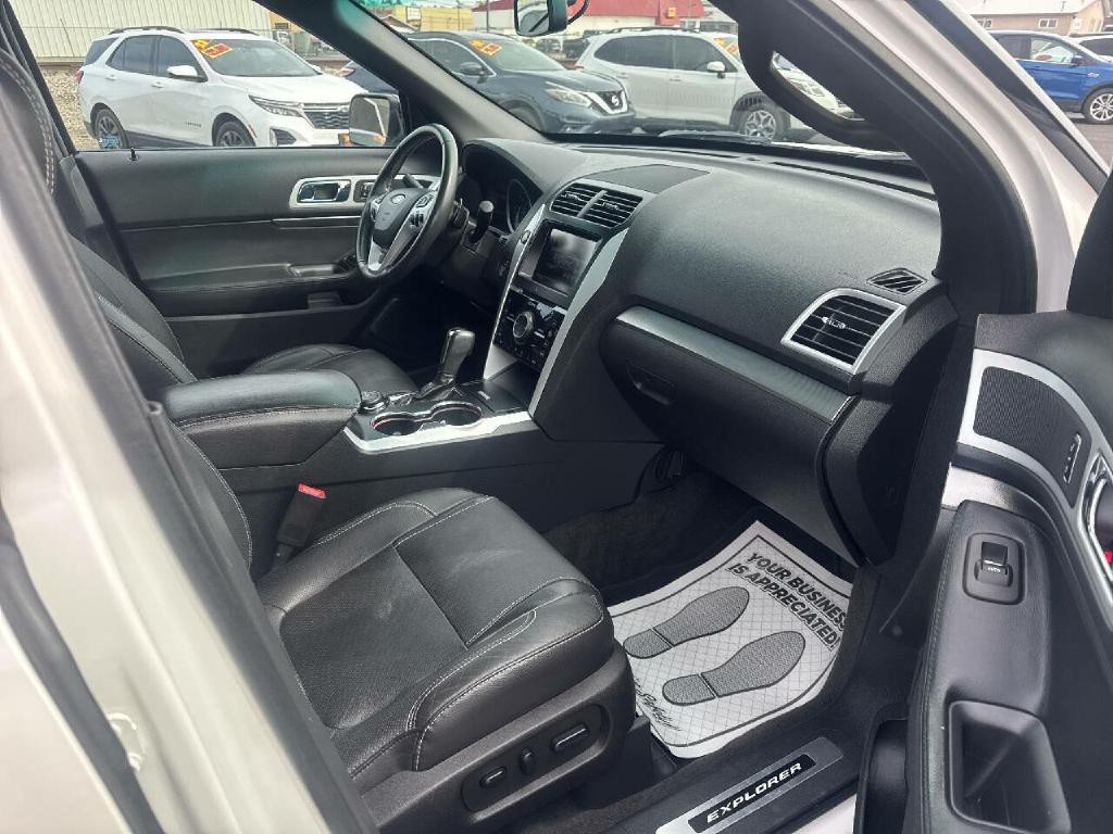 2015 Ford Explorer Image 14