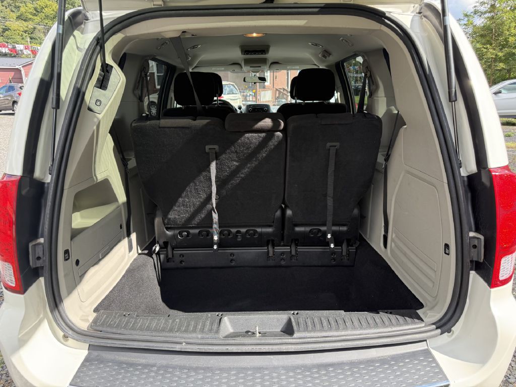 2013 Dodge Grand Caravan Image 5