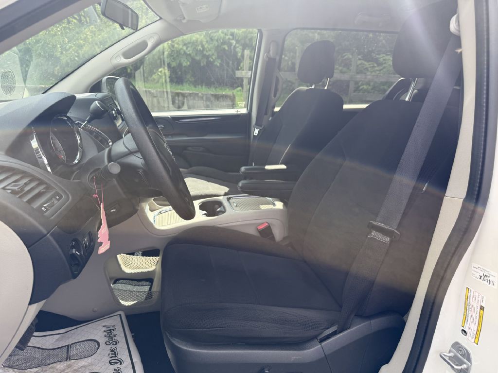 2013 Dodge Grand Caravan Image 12