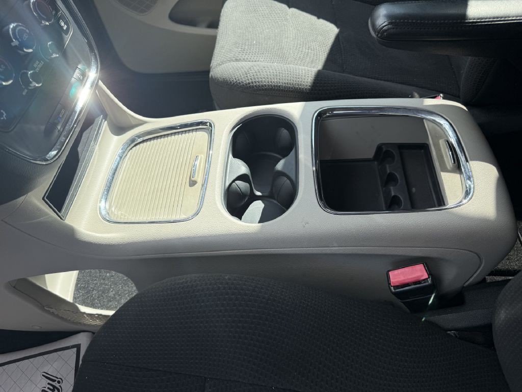 2013 Dodge Grand Caravan Image 14