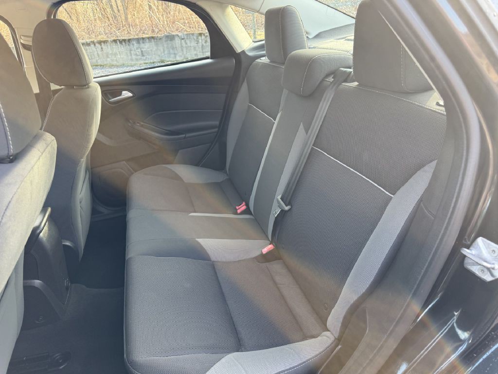 2013 Ford Focus Image 10