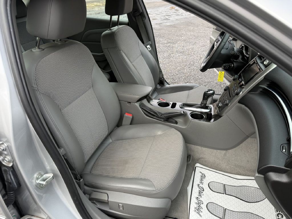 2014 Chevrolet Malibu Image 8