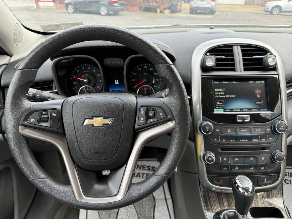 2014 Chevrolet Malibu Image 9