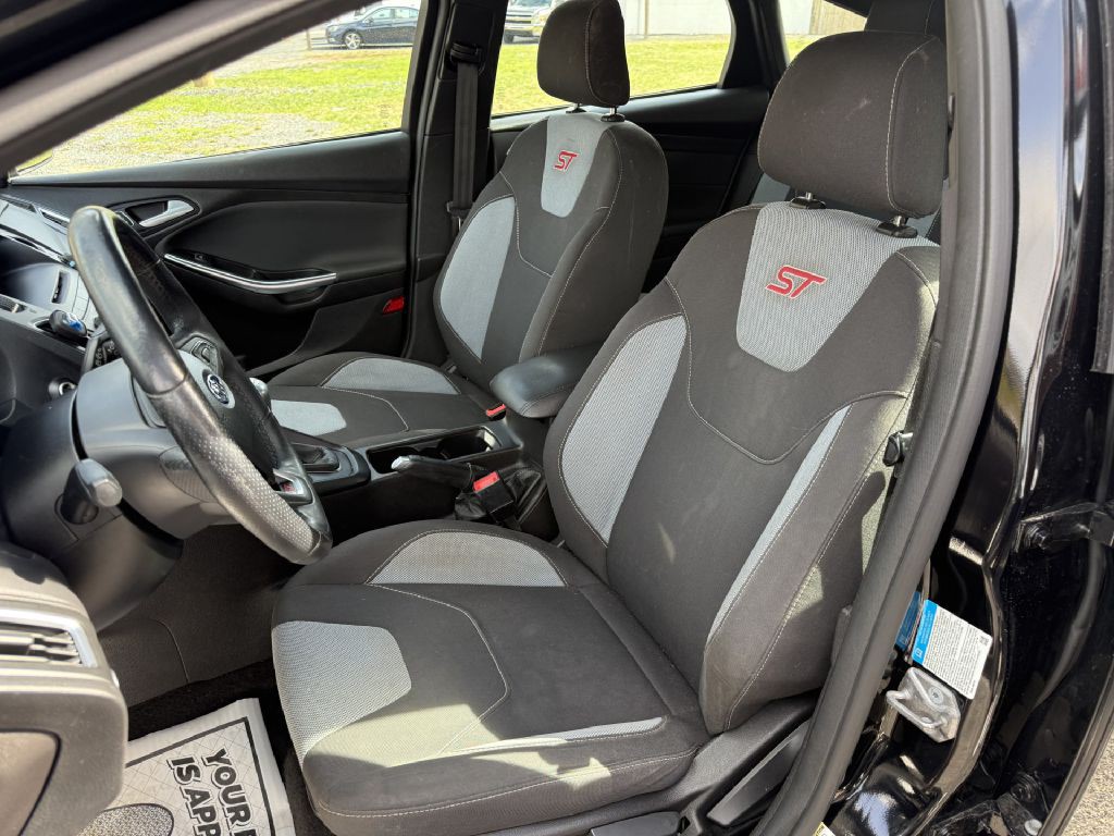 2017 Ford Focus Image 6