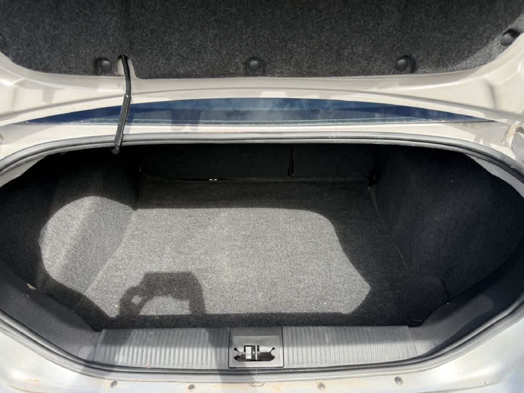 2010 Ford Focus Image 5