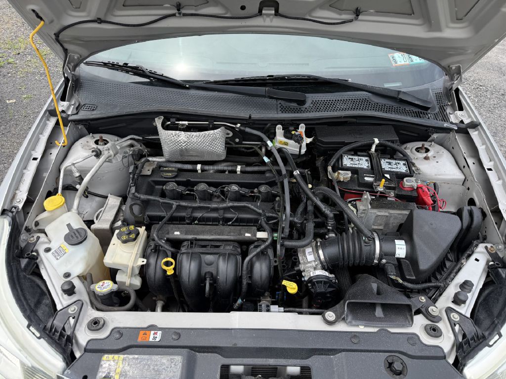 2010 Ford Focus Image 13