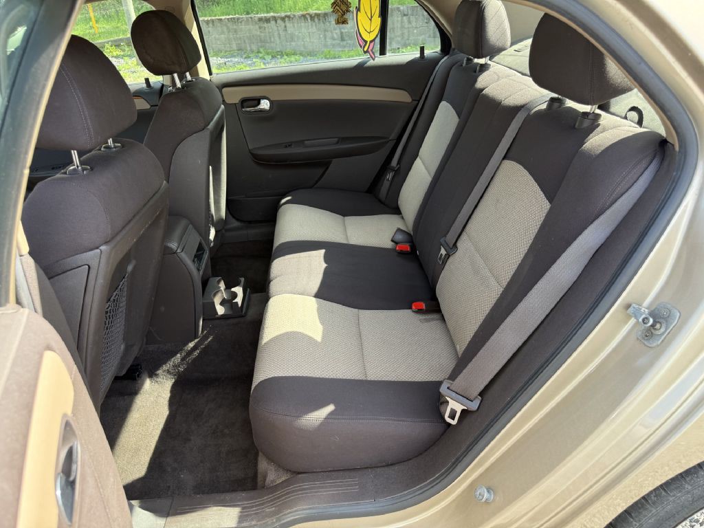 2008 Chevrolet Malibu Image 12