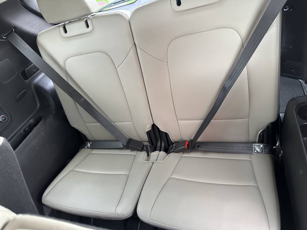 2014 Hyundai Santa Fe Image 14