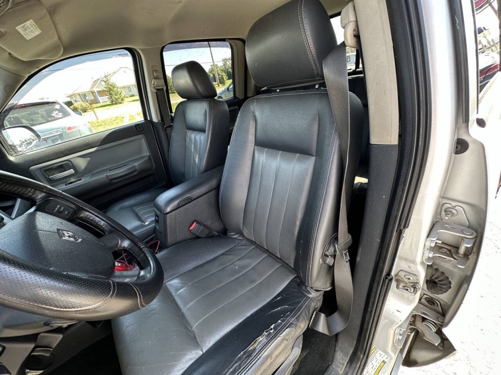 2008 Dodge Dakota Image 17
