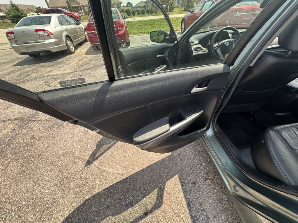 2008 Honda Accord Image 31