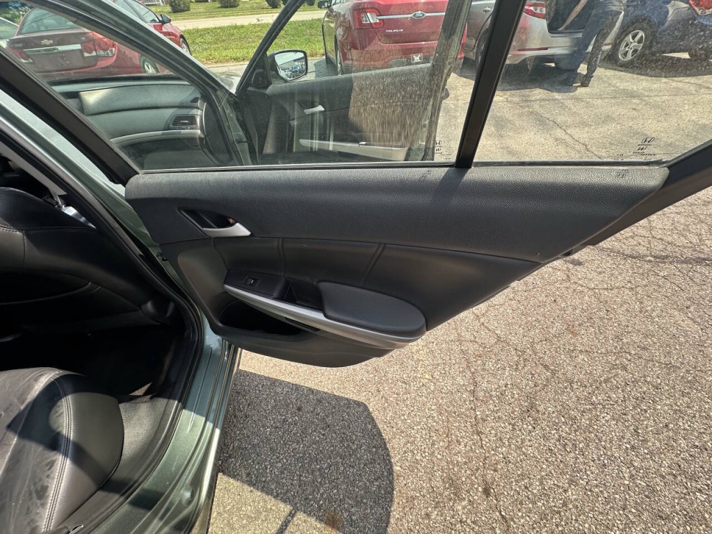 2008 Honda Accord Image 33