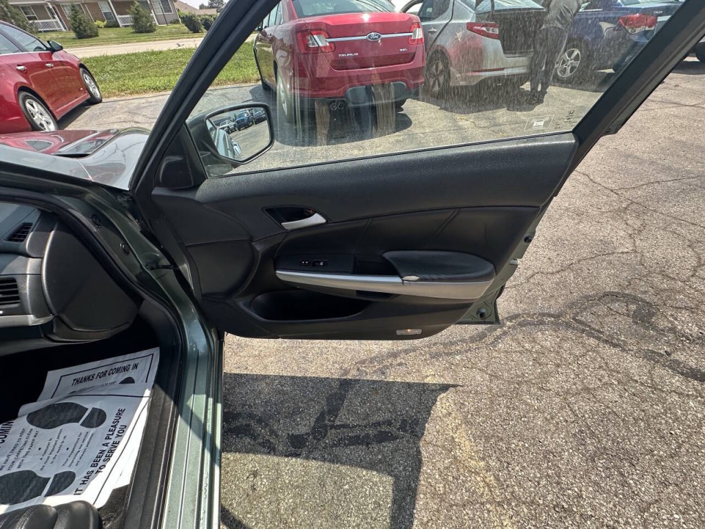 2008 Honda Accord Image 35