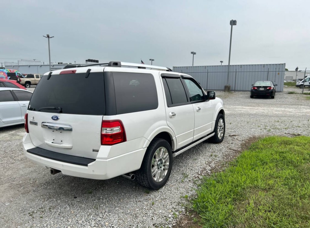 2011 Ford Expedition Image 5