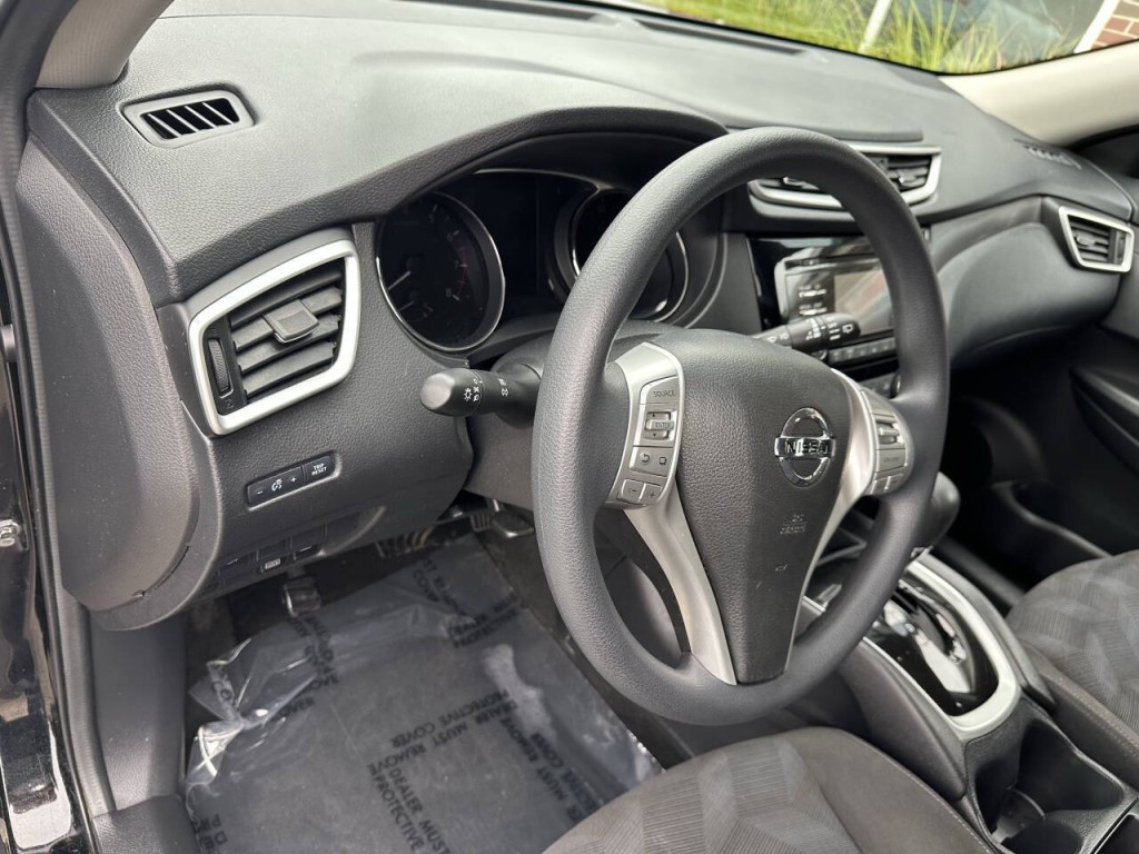 2015 Nissan Rogue Image 9