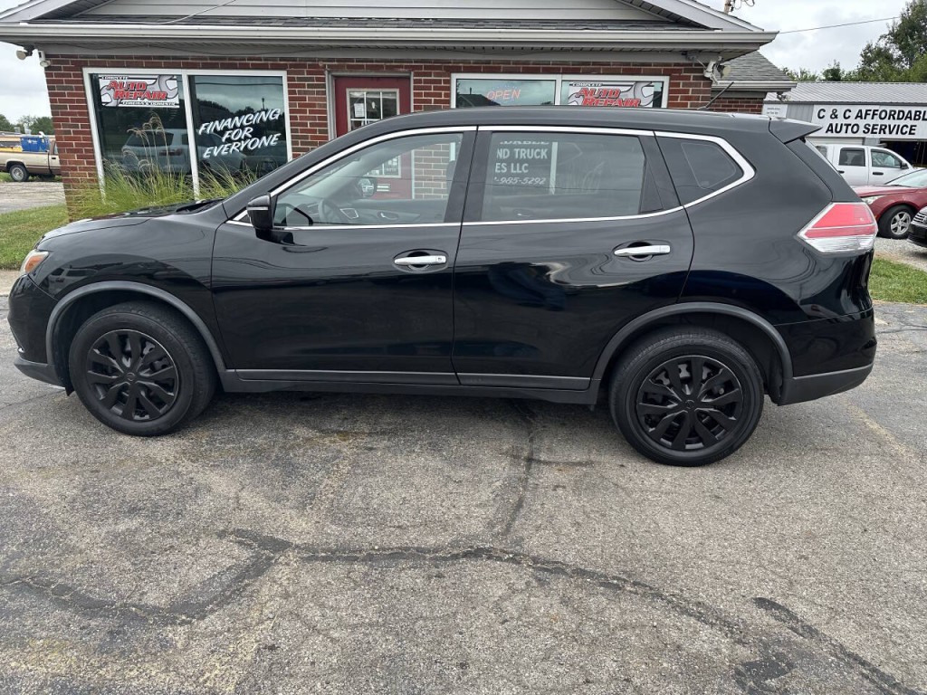 2015 Nissan Rogue Image 2