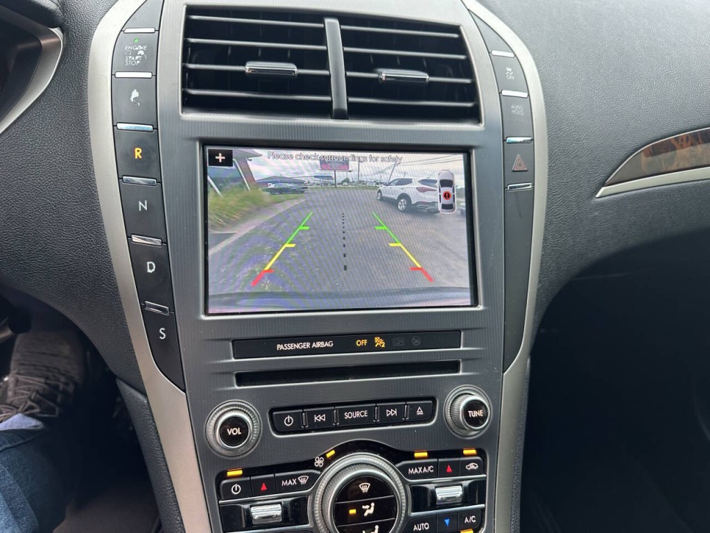 2017 Lincoln MKZ Image 22