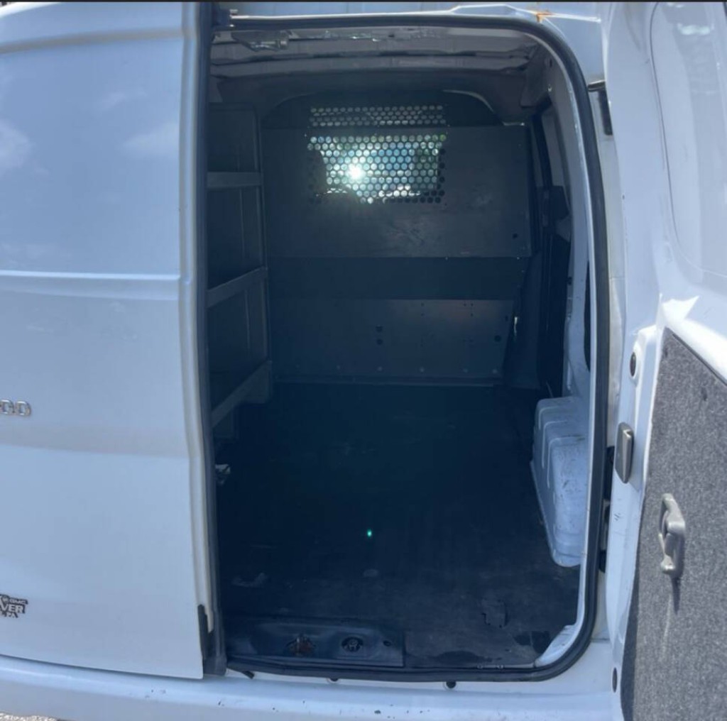 2015 Nissan NV200 Image 14