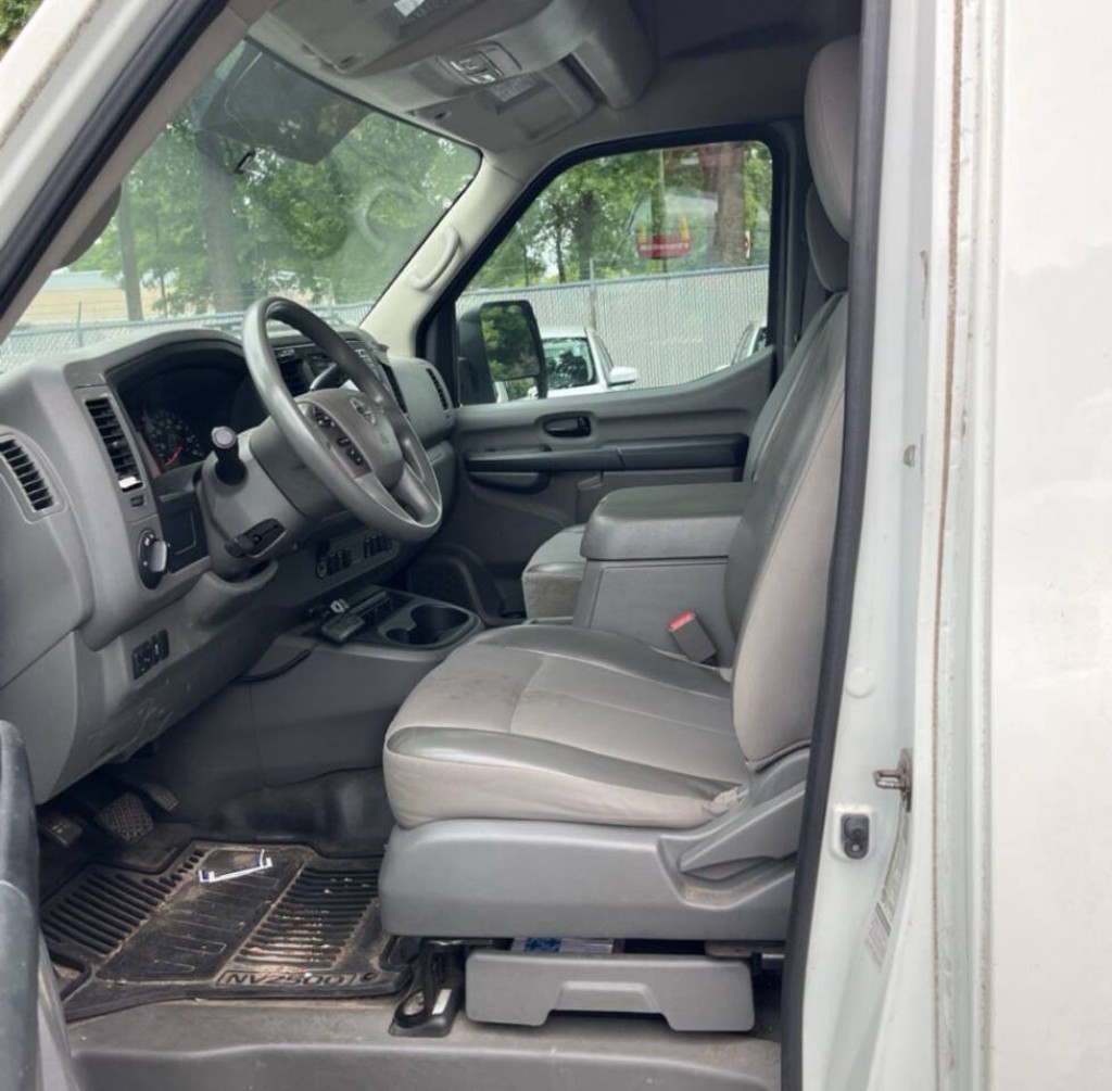 2018 Nissan NV Image 8