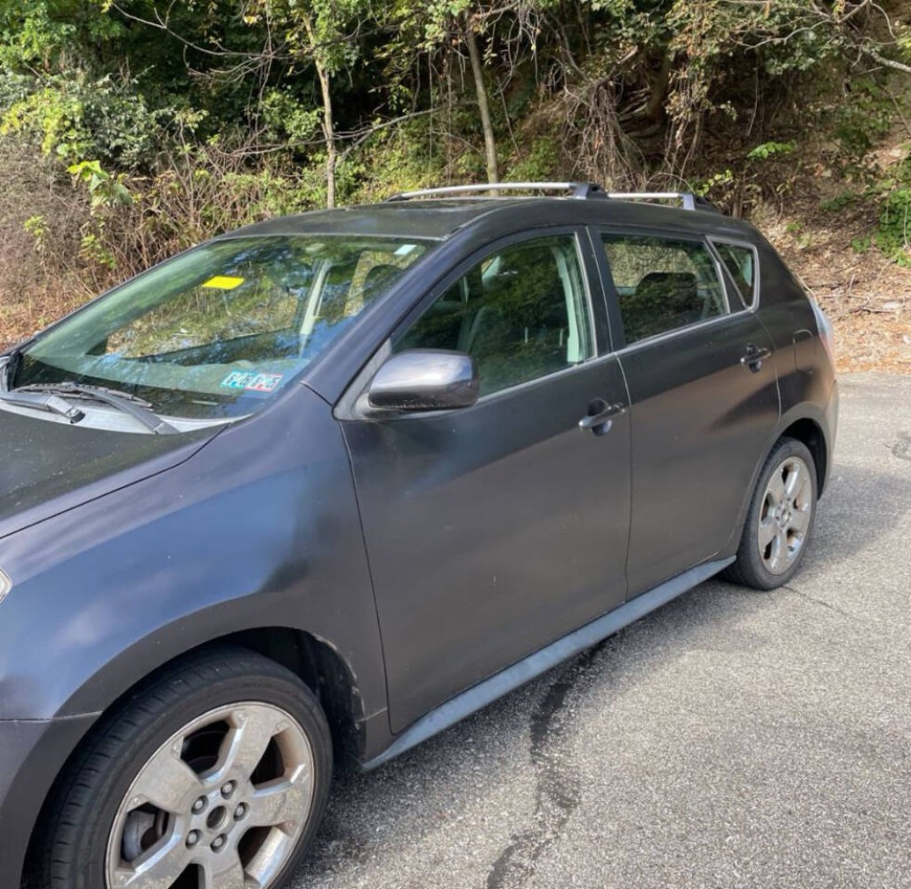 2009 Pontiac Vibe Image 2