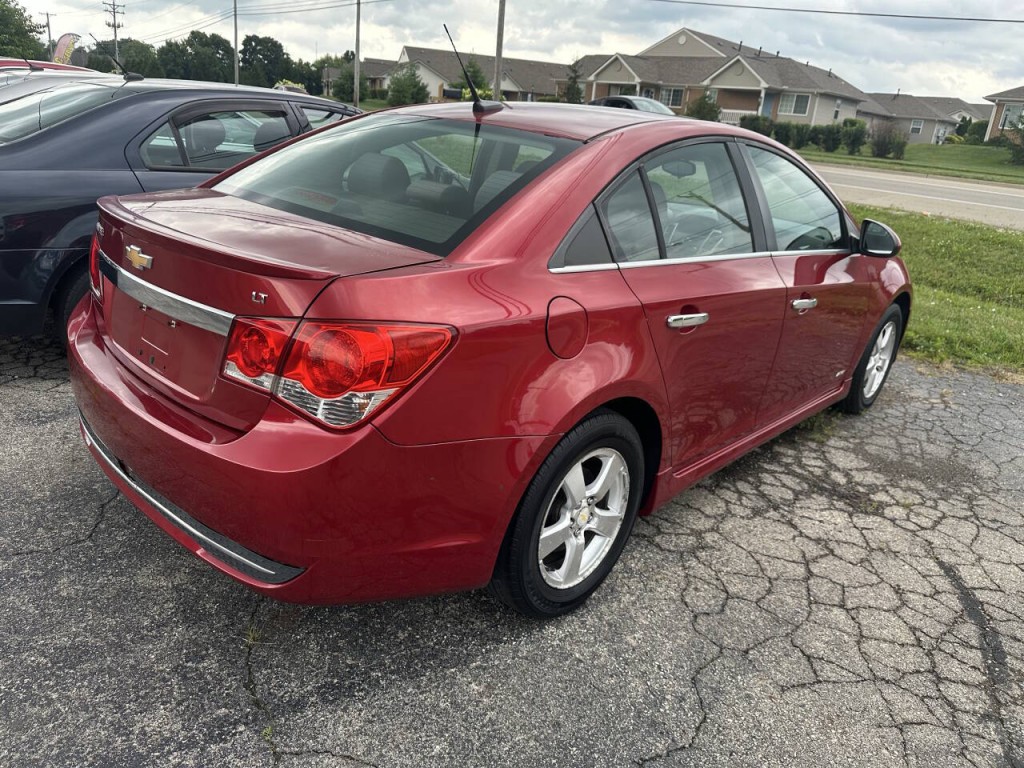 2011 Chevrolet Cruze Image 4