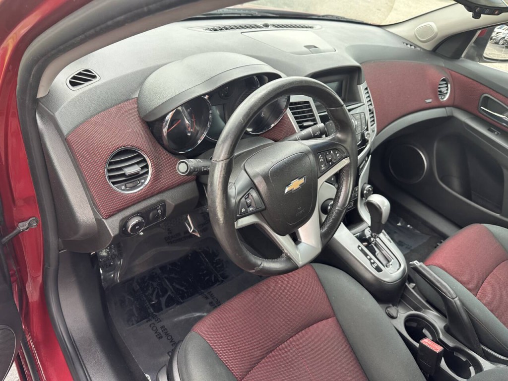2011 Chevrolet Cruze Image 7