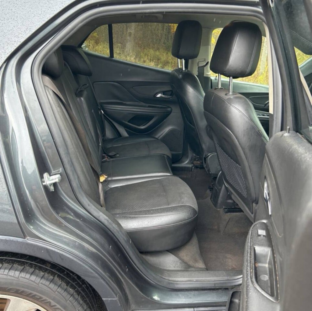 2017 Buick Enclave Image 11