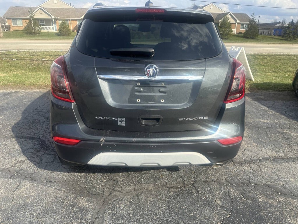 2017 Buick Enclave Image 10