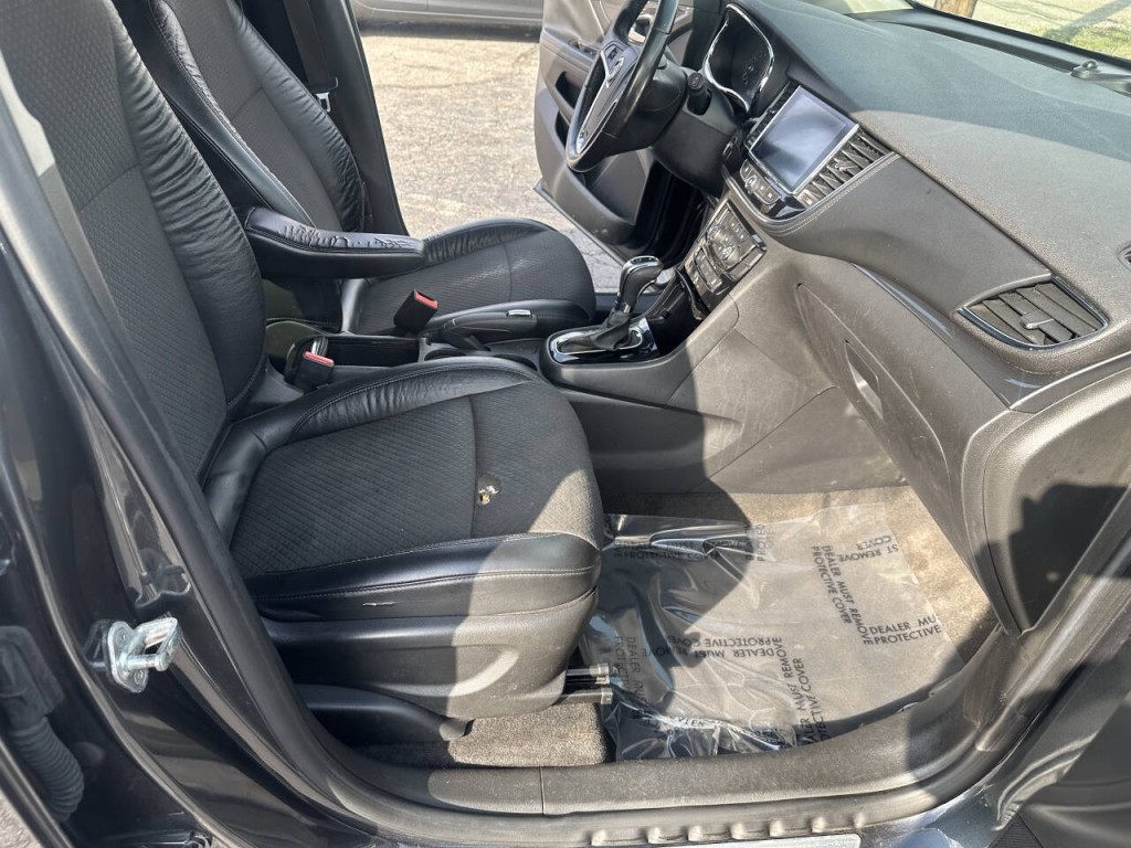 2017 Buick Enclave Image 17