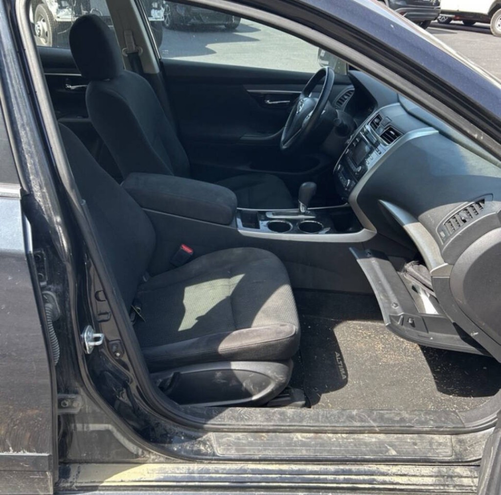 2014 Nissan Altima Image 8