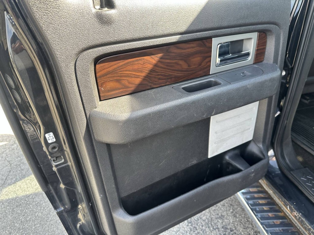 2012 Ford F-150 Image 17