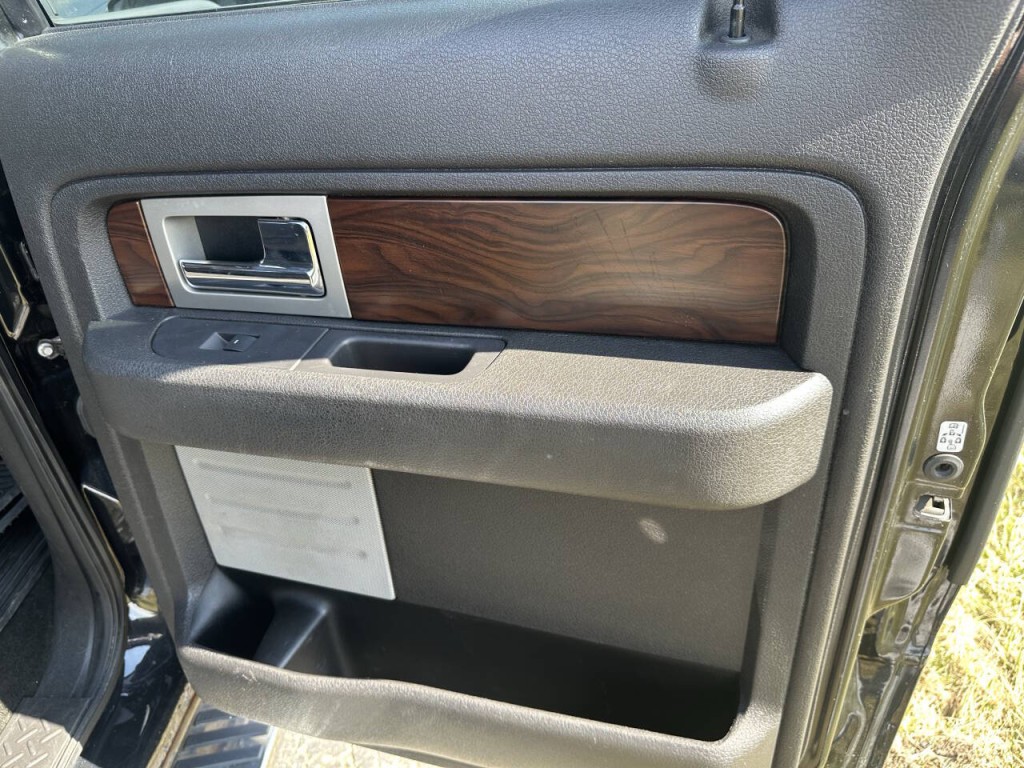 2012 Ford F-150 Image 24