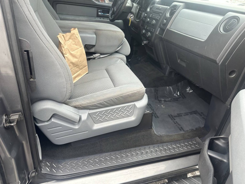 2013 Ford F-150 Image 12