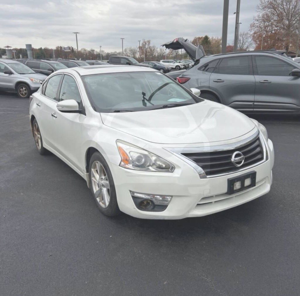 2015 Nissan Altima Image 7
